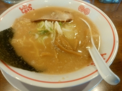 「醤油らーめん(並盛・160g)604円」@東京とんこつ とんとら 天川大島店の写真