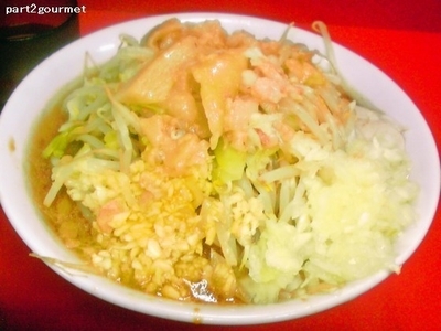 「小ラーメン+たまねぎ 「ニンニクアブラカラメ」(750円)」@ラーメン二郎 茨城守谷店の写真