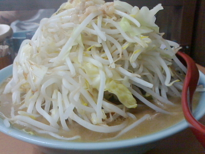 「ラーメン中盛り、豚マシ、ヤサイマシ、カラメ」@立川マシマシ 5号店の写真