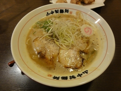 「鶏豚醤油らーめん」@山なか製麺所 天神橋店の写真