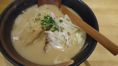 「焦がし醤油豚骨ラーメン」@安安餃子房の写真