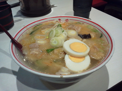 「塩スタミナラーメン 880円」@蒙古タンメン 中本 御徒町店の写真