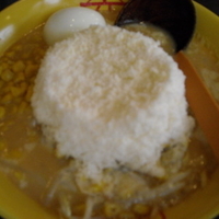 元祖○究チーズラーメン　　930円