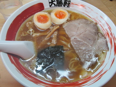 「ラーメン（少な目）+味玉　「570円+80円」」@中野大勝軒の写真