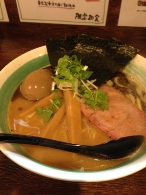 「土曜夜日曜限定 にぼみそ」@自家製麺 麺屋 利八の写真