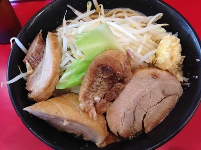 「味噌ラーメン(並盛)＋小豚増し」@ドン-キタモトの写真