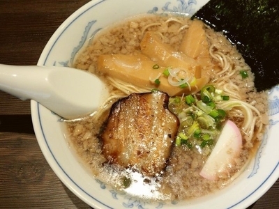 「醤油ラーメン（せあぶら）」@拉麺5510の写真