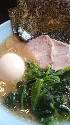 「味玉ラーメン８００円」@横浜家系ラーメン 家家家 飯田橋店の写真