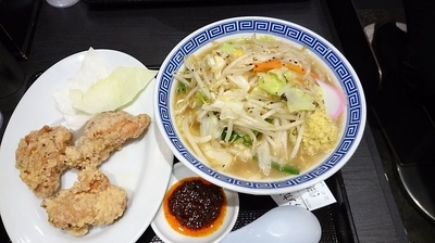 「タンカラ（￥900）＋ピリ辛の素（￥150）」@東京タンメン トナリ 東京ラーメンストリート店の写真