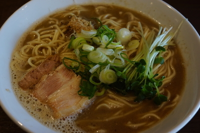 「濃厚煮干しそば（期間限定）＋大盛り」@麺処 遊 蕨店の写真