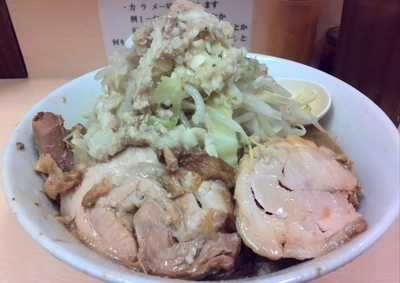 「ラーメン（野菜少なめ・にんにく・あぶら）」@自家製ラーメン 大者の写真