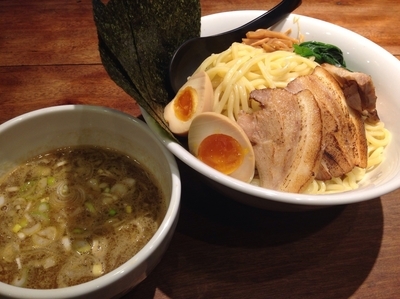 「特製つけ麺（特盛）」@麺屋 みちしるべ つつじヶ丘店の写真