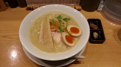 「鶏白湯SOBA+味玉+筍」@銀座 篝の写真