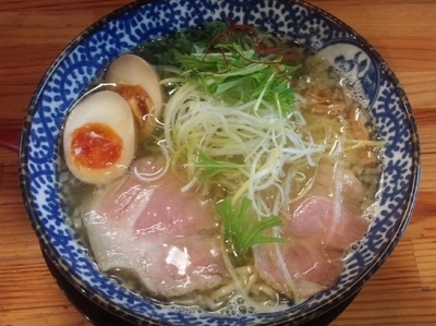 「金の塩＋味玉」@中村商店 高槻本店の写真