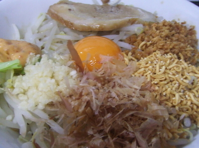 「まぜそば(並)　８００円」@ハングリーピッグの写真