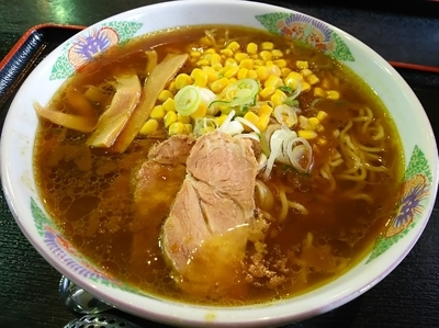 「カレーらーめん　（大盛り：２００円引きサービス券）」@麺屋 直の写真
