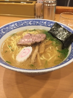 「中華そば」@中華そば 青葉 池袋サンシャイン店の写真