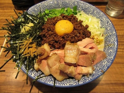 「木曜限定　台湾まぜそば・並盛（８００円）」@ラーメン燈郎の写真