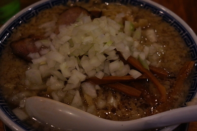 「新潟背脂煮干し（限定）＋大盛り（無料）」@神保町 可以の写真