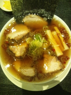 「ピリ辛チャーシューそば」@中華そば 新谷の写真