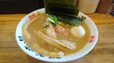 「らぁ麺＋得トッピング」@麺屋 庄太 六浦本店の写真