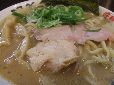 「らぁ麺(大)　８００円」@麺屋 庄太 六浦本店の写真