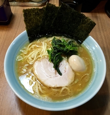 「味玉ラーメン」@横浜家系 ラーメン銀家の写真