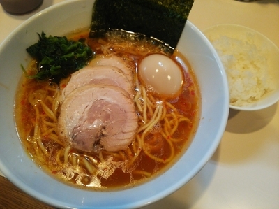 「ちょい辛らーめん＋味玉」@らーめん将貴の写真