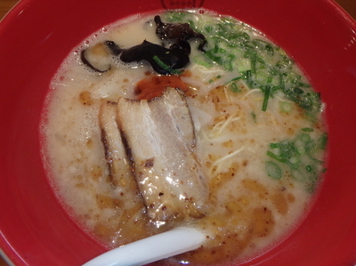 「赤うま(780円)(ハリガネ)替玉(120円)(バリカタ)」@博多らーめん 我馬 三篠本店の写真