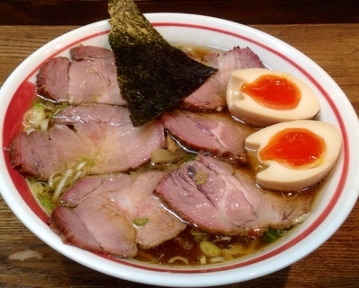 「焼豚麺 980円　煮玉子100円 そぼろ丼　200円」@青竹平打ち中華そば 麺壱吉兆の写真
