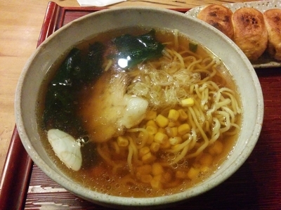 「餃子らーめん　777円」@餃子の丸満の写真