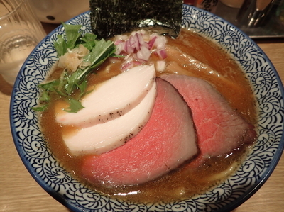 「濃厚白湯らーめん  昼・夜各15食限定  価格：800円」@麺屋 一燈の写真