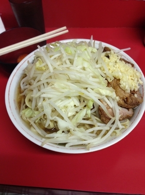 「大豚＋にんにく＋卵」@ラーメン二郎 千住大橋駅前店の写真