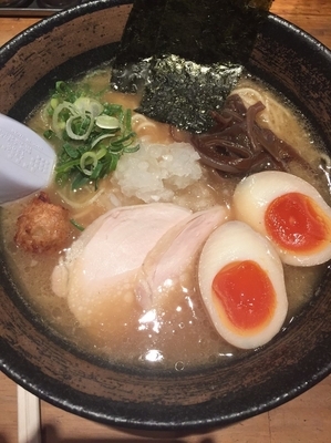 「濃厚醤油鶏そば＋味玉」@麺屋 こいけの写真