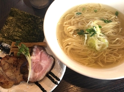 「鶏だし塩ラーメン（750円）」@麺処 ほん田 nijiの写真