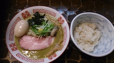 「【限定】濃厚牡蠣そば(ガーリックライス付き) +味玉」@特級鶏蕎麦 龍介の写真