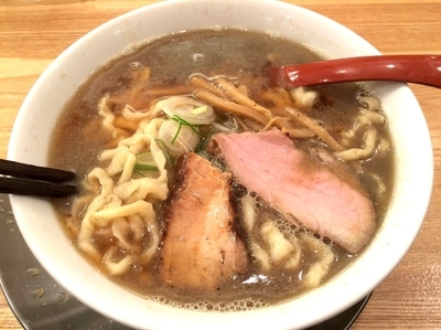 「喜多方らーめん煮干（820円）」@麺や 七彩 八丁堀店の写真