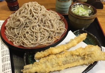 「もり・大盛り＋穴子天＋いか天（￥400＋￥150＋￥100）」@味奈登庵 大船店の写真