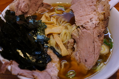 「チャーシューらぁめん」@神田らぁめん 悠 HARUKAの写真