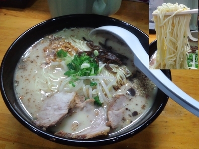 「熊本ラーメン500円+中盛100円=600円」@肥後屋一番の写真