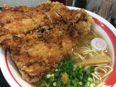 「揚げチキン麺」@自家製麺SHINの写真