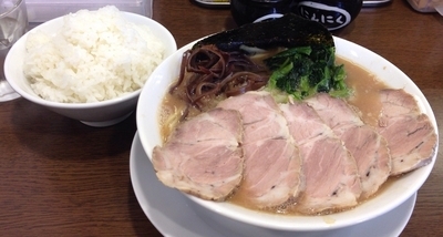 「チャーシューメン＋ライス大盛(900円＋100円)」@うまいヨ ゆうちゃんラーメンの写真