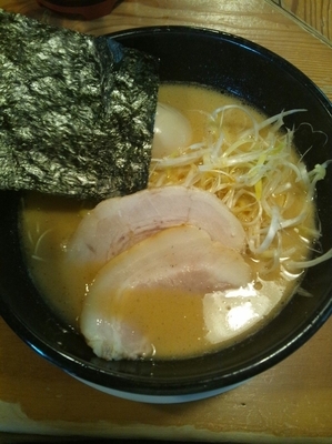 「辛味噌豚骨（味玉トッピング）」@長浜豚骨ラーメン 一番軒 総本家の写真