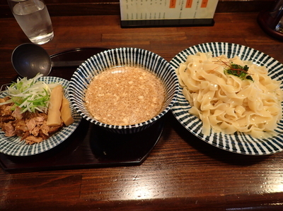 「つけ麺・平打ち麺」@めんや 薫寿の写真