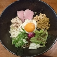 スパイシー香りまぜそば 800円