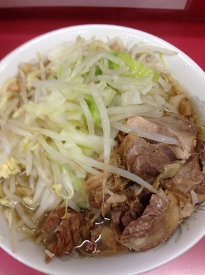 「小豚 にんにく少なめ」@ラーメン二郎 小岩店の写真