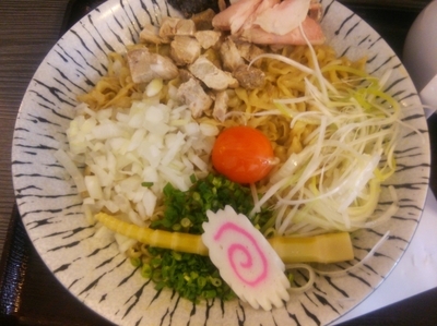 「濃厚玉子と比内地鶏の油そば（大盛り、ニンニク抜き）」@麺匠えにしの写真