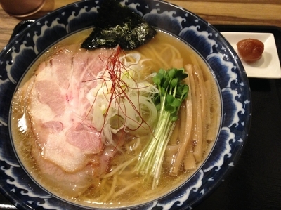 「羅臼昆布と利尻昆布の合わせ塩そば(大盛、梅)＋チャーシュー丼」@中華そば 鍾馗の写真