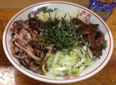 「肉姜麺(夜の部限定)一口ライス付＋ニンニク(限定)」@口樂の写真