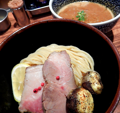 「濃厚味噌つけ麺（麺量160g。850円。限定）」@ラーメン燈郎の写真